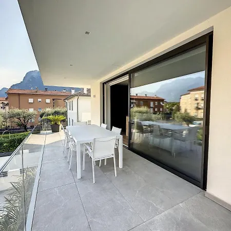 Ad Suite Apartment Riva del Garda Exterior photo
