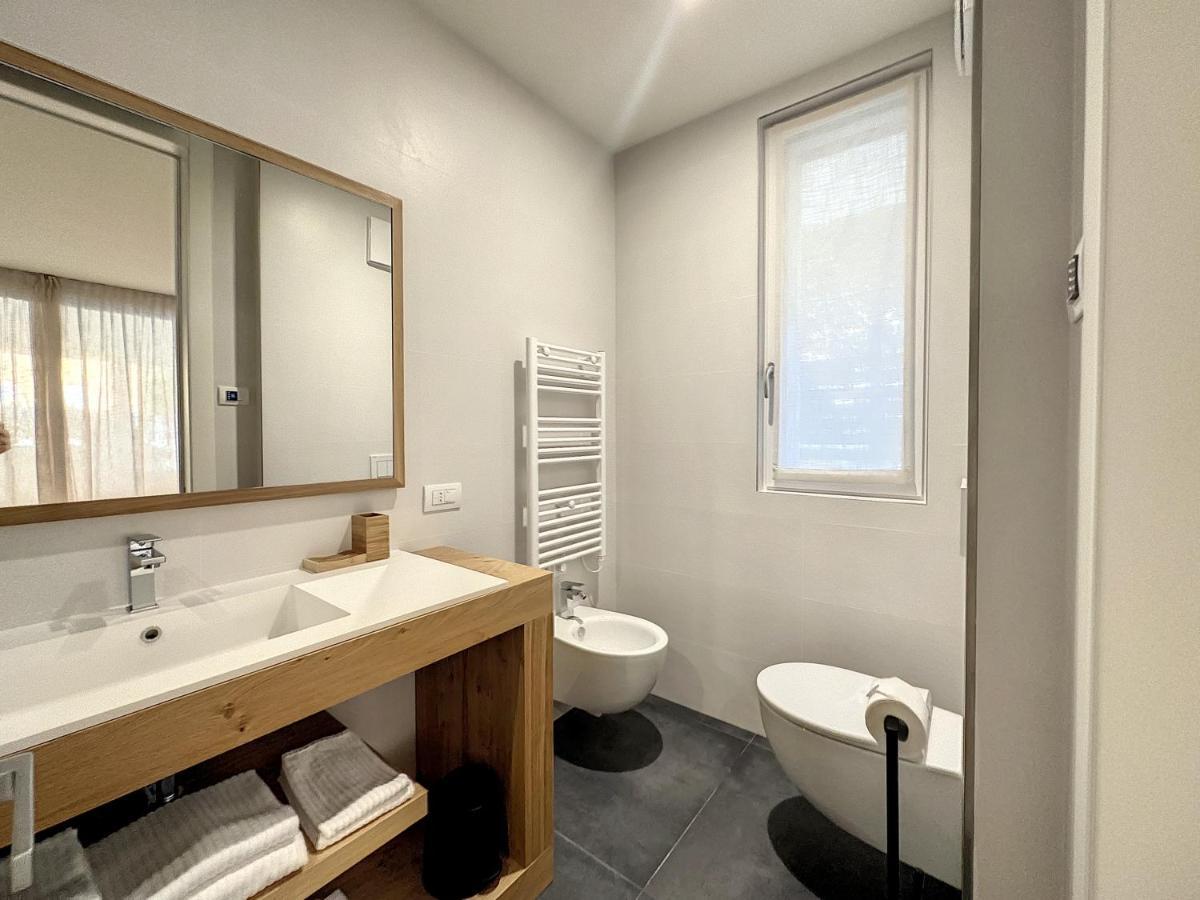 Apartment Ad
