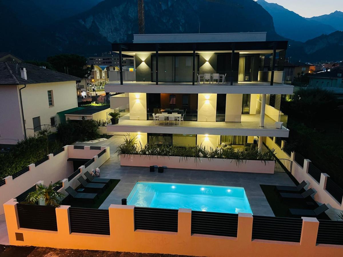 Ad * Riva del Garda